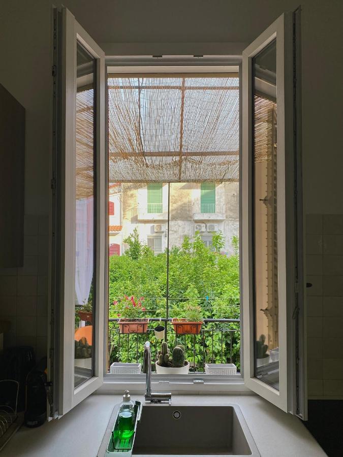 La Terrazza Al Museo Apartment Naples Luaran gambar