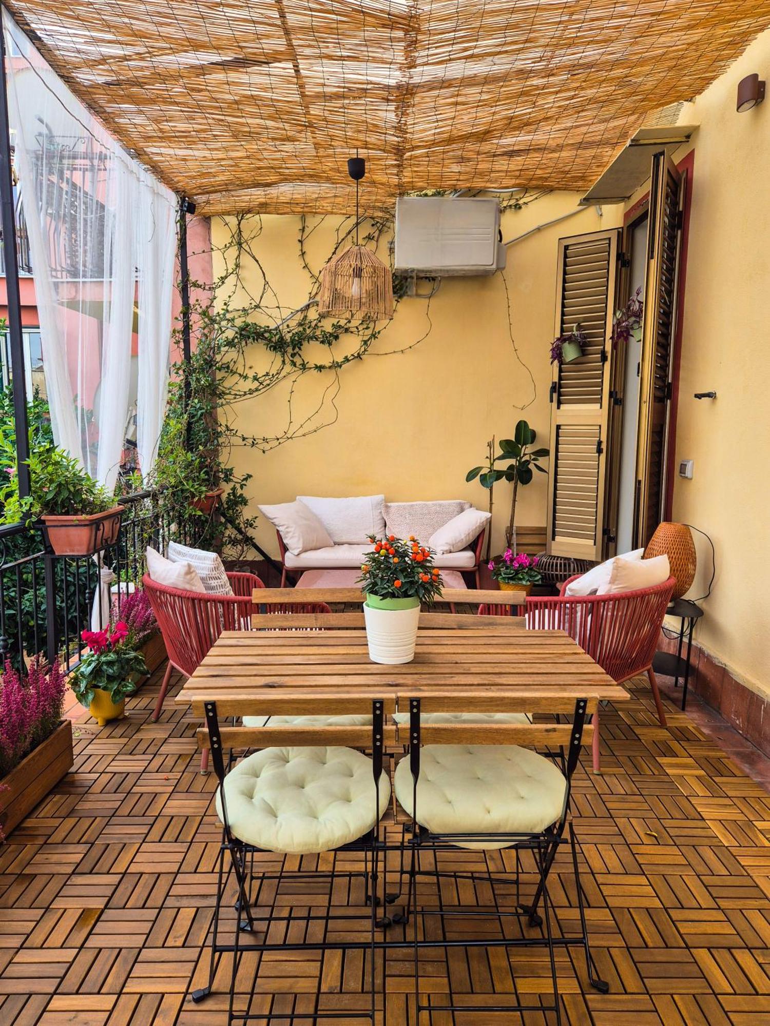 La Terrazza Al Museo Apartment Naples Luaran gambar